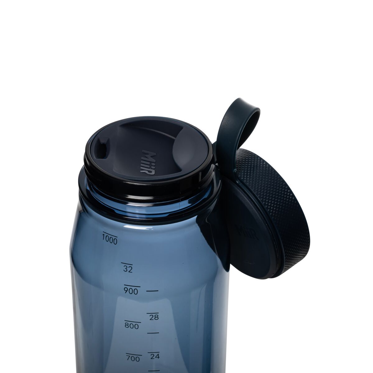 everywhere-bottle-e8 WebPDP-33oz_Everywhere_Bottle_TidalBlue__EWB1PN32215_X2Studio_TetherTwist.jpg