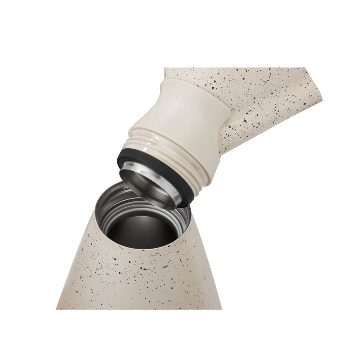new-standard-carafe-p7 WebPDP-33oz_New_Standard_Carafe_Desert_Tan_Speckle_Studio__CAR1SVOS224_45_Top_Staged.jpg