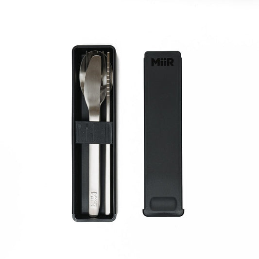 essential-utensil-set-u4 WebPDP-Essential_Utensil_Set__Studio_0323_Above_UTL1SNOS002.jpg