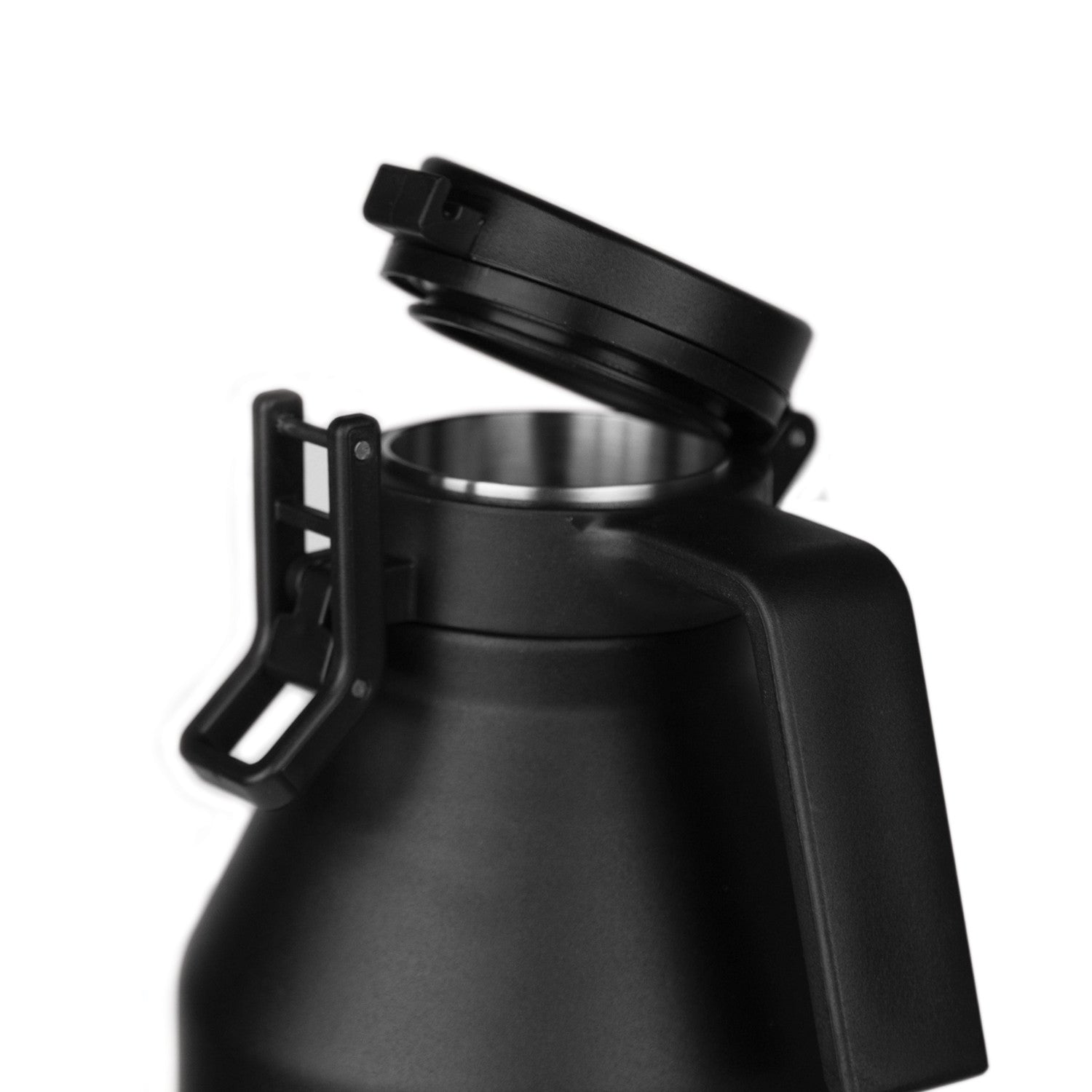 64oz-growler-u9 growlerdetail1_f7b2c86e-8bb8-40fc-b9ae-6f2e9d01276f__402220.jpg